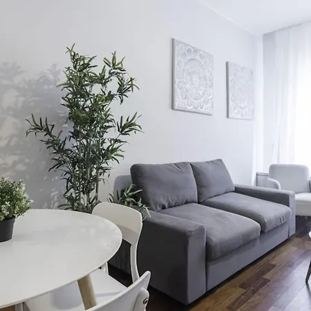 Stylish And Comfortable 3bd In アパート ローマ