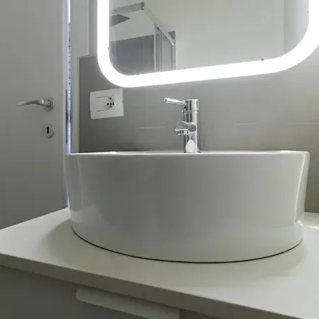 Stylish And Comfortable 3bd In アパート ローマ