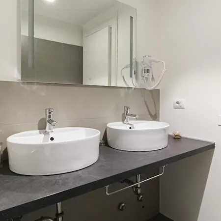 アパート Stylish And Comfortable 3bd In *